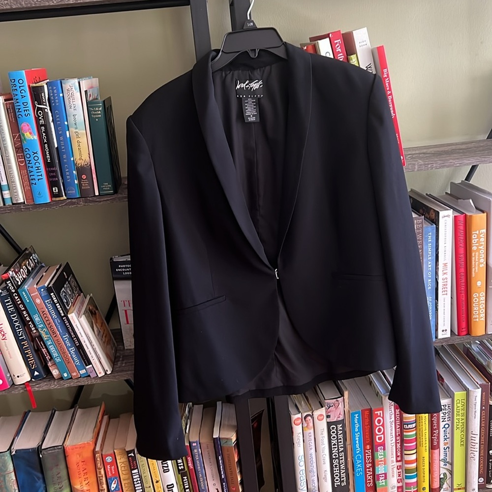 NWT Lord & Taylor Fitted Blazer, Black, Regular 16